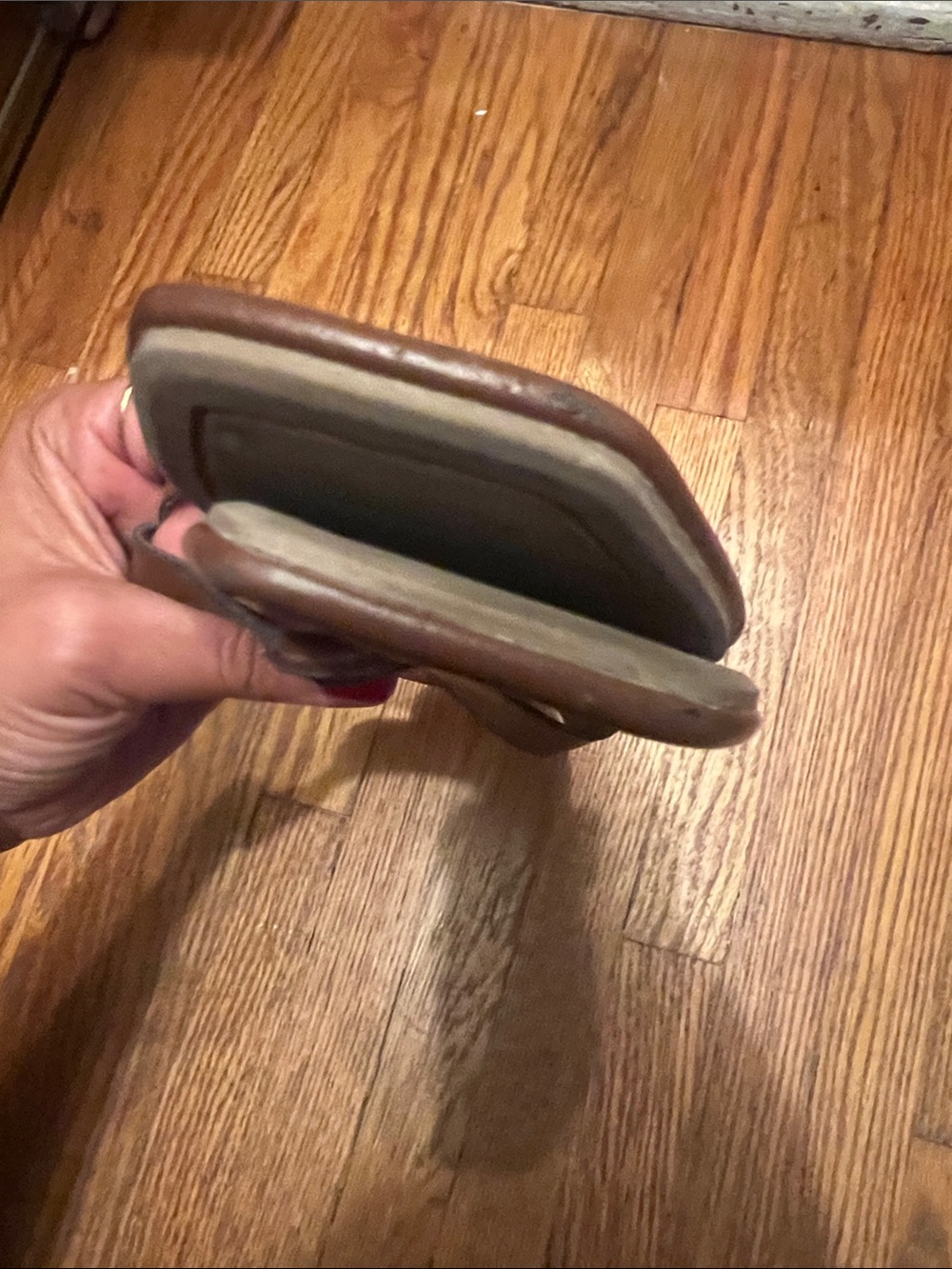 Old Navy brown thong sandals - Picture 3 of 5